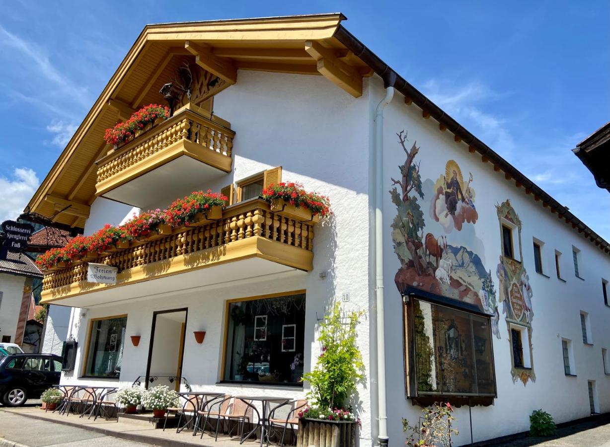 Gaestehaus U Ferienwohnungen Veronika Incl Fruehstuecksbuffet Und Koenigscard Mit 200 Kostenlosen Attraktionen Unterammergau Zewnętrze zdjęcie